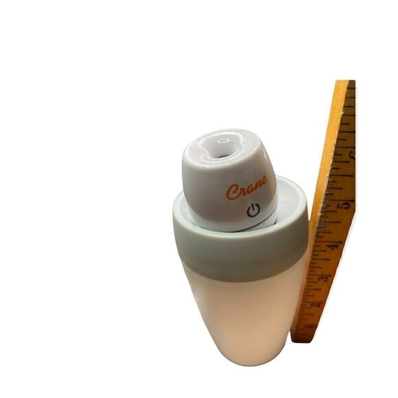 Crane USA INC EE-5950 Travel Ultrasonic Cool Mist Humidifier, 8-Ounces white - Picture 4 of 5